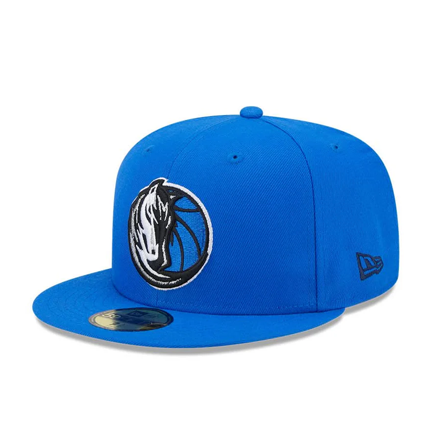DALLAS MAVERICKS NEW ERA 2022 HORSEHEAD ARCH FITTED CAP